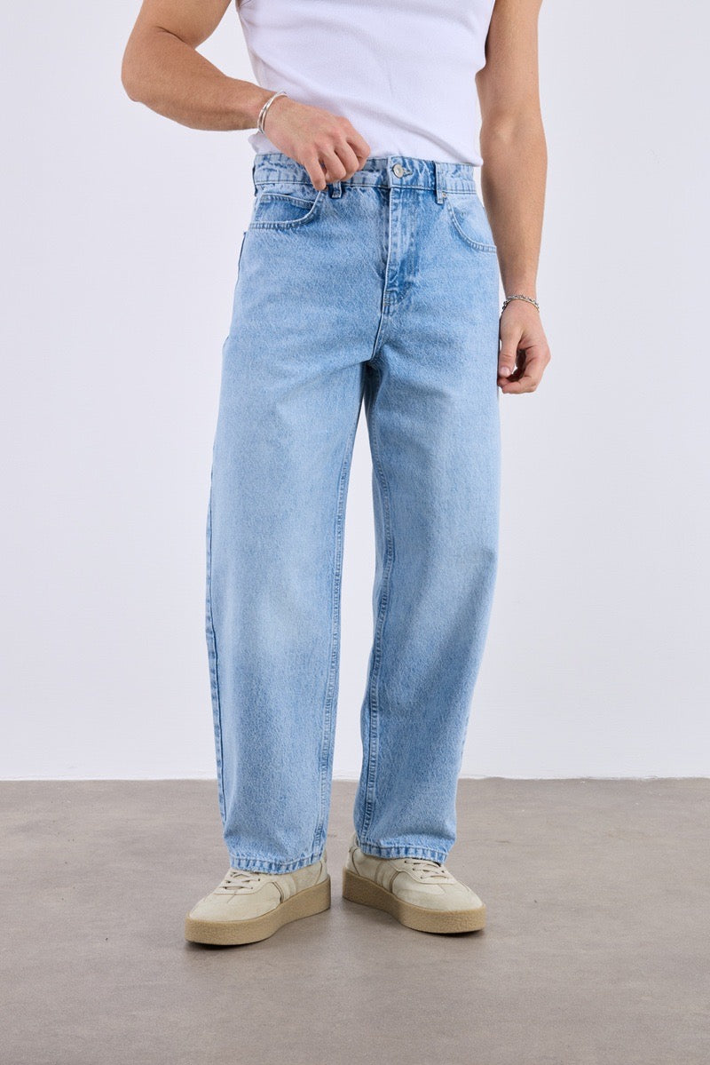 Jean Homme Coupe Loose – Denim Bleu Clair