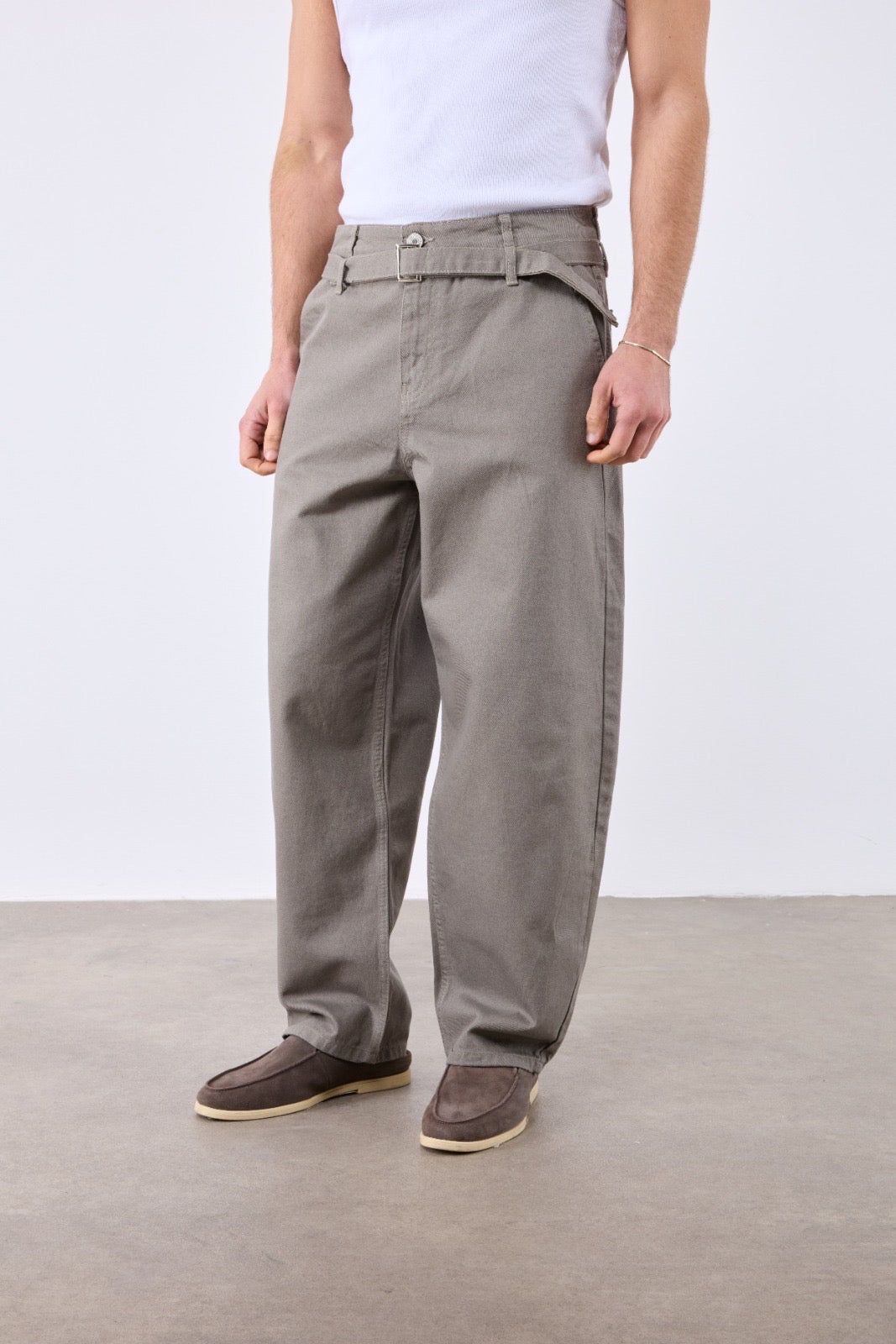Jean Homme baggy gris avec Ceinture Intégrée