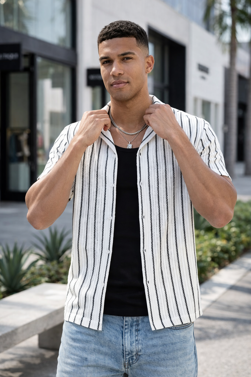 Chemise Homme Rayée Écru et Noir Manches Courtes