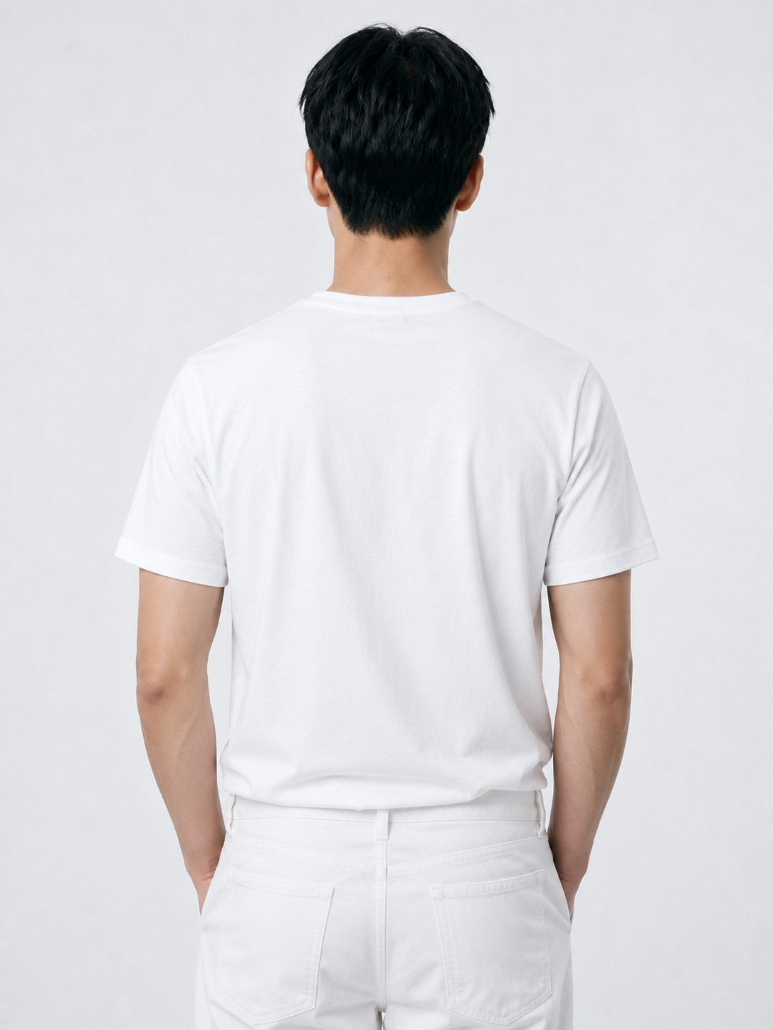 T-shirt homme blanc avec détail poitrine