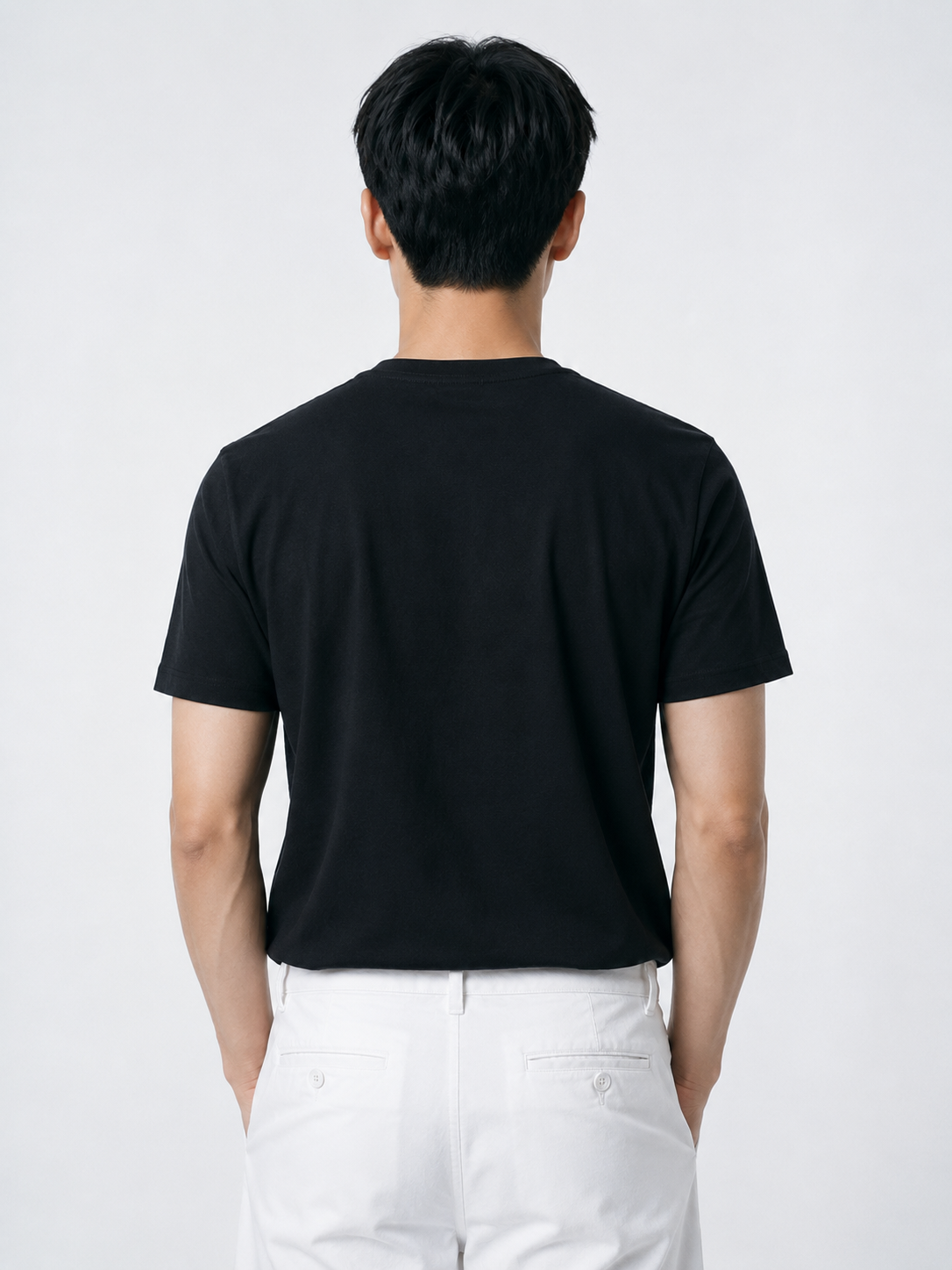 T-shirt homme noir avec détail poitrine