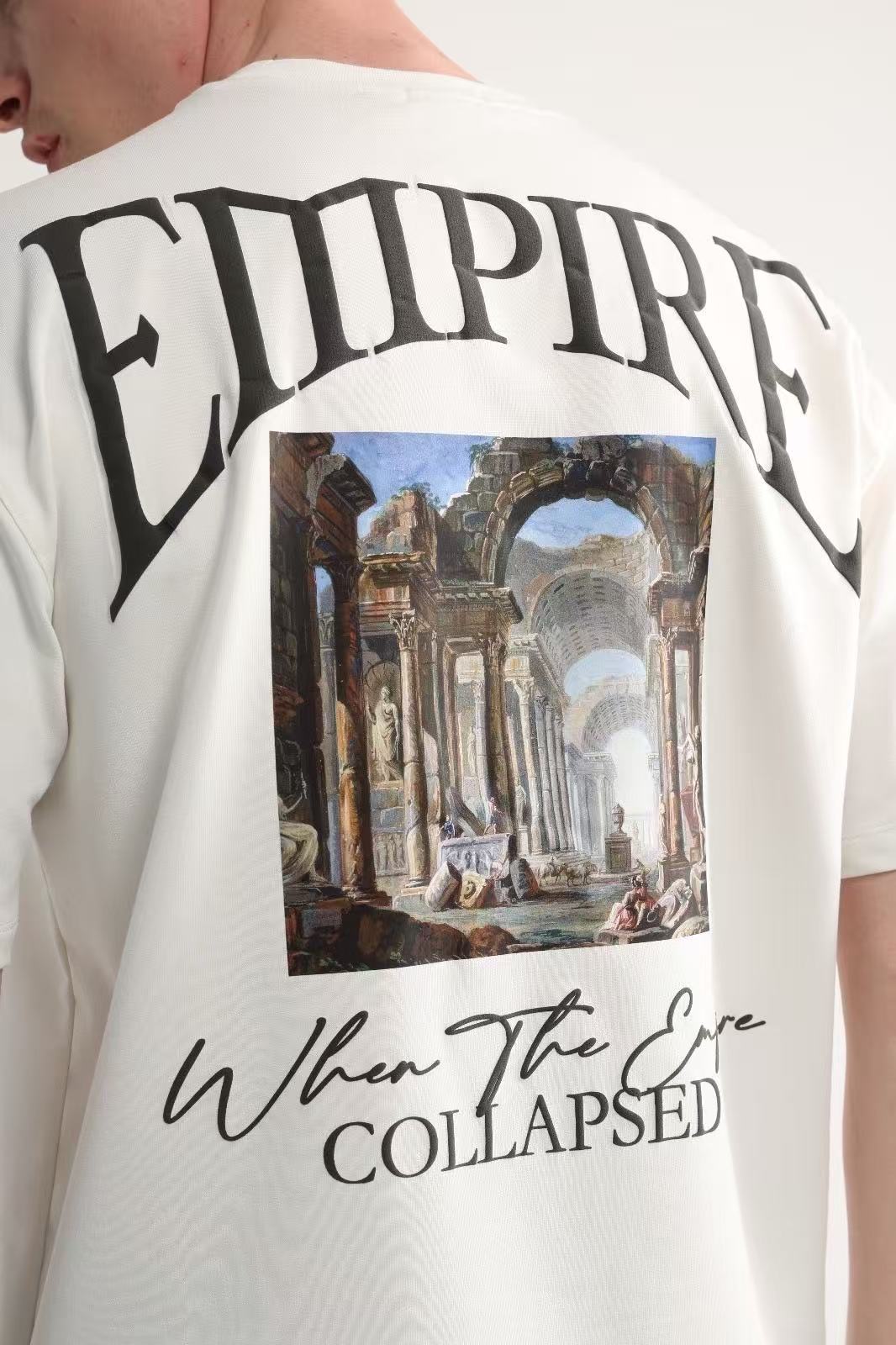 T-shirt oversize avec illustration artistique