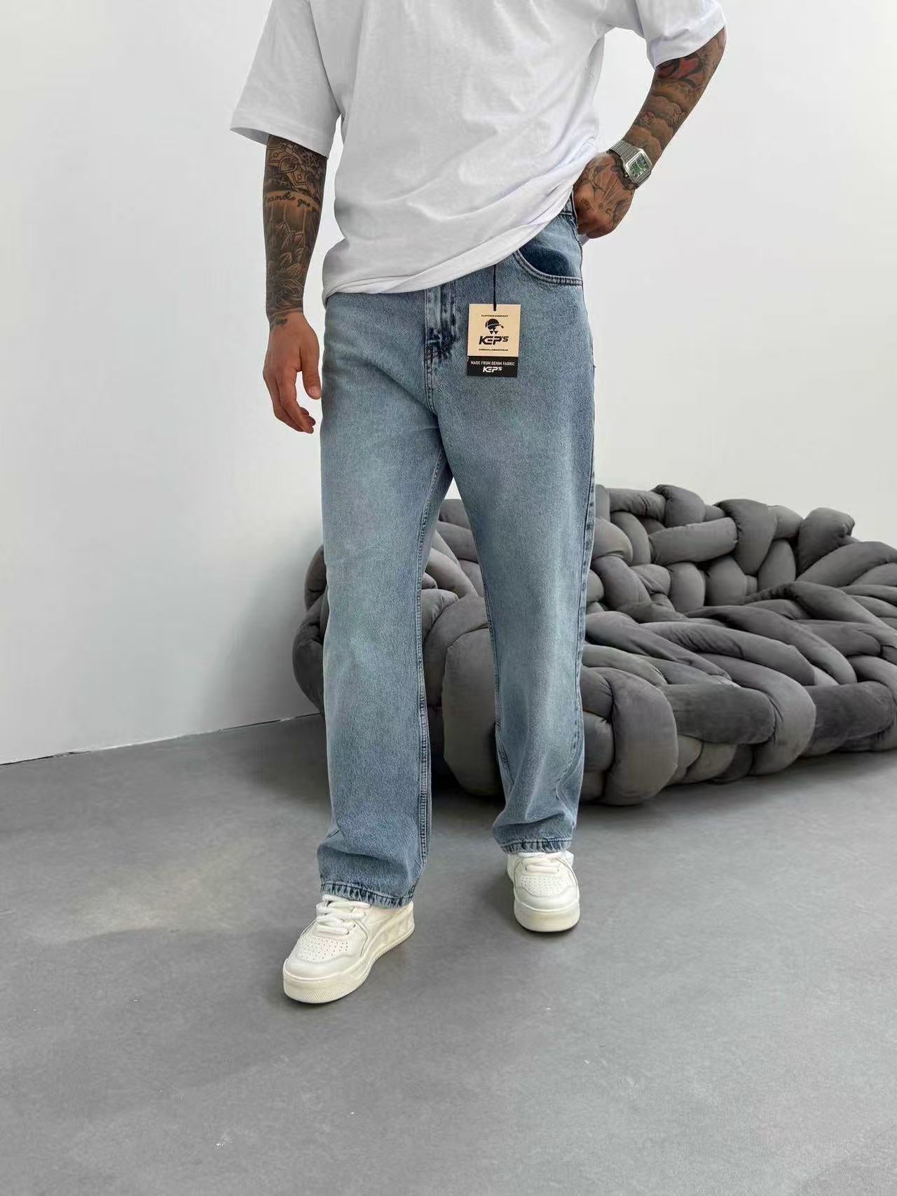 Jean Bleu Clair Homme – Coupe Droite Relax