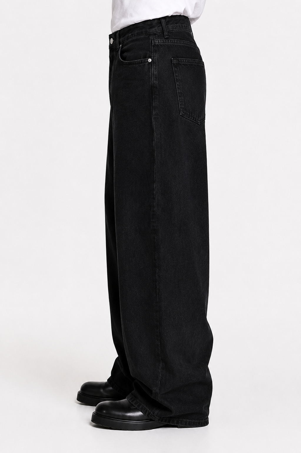 Jean homme noir coupe baggy