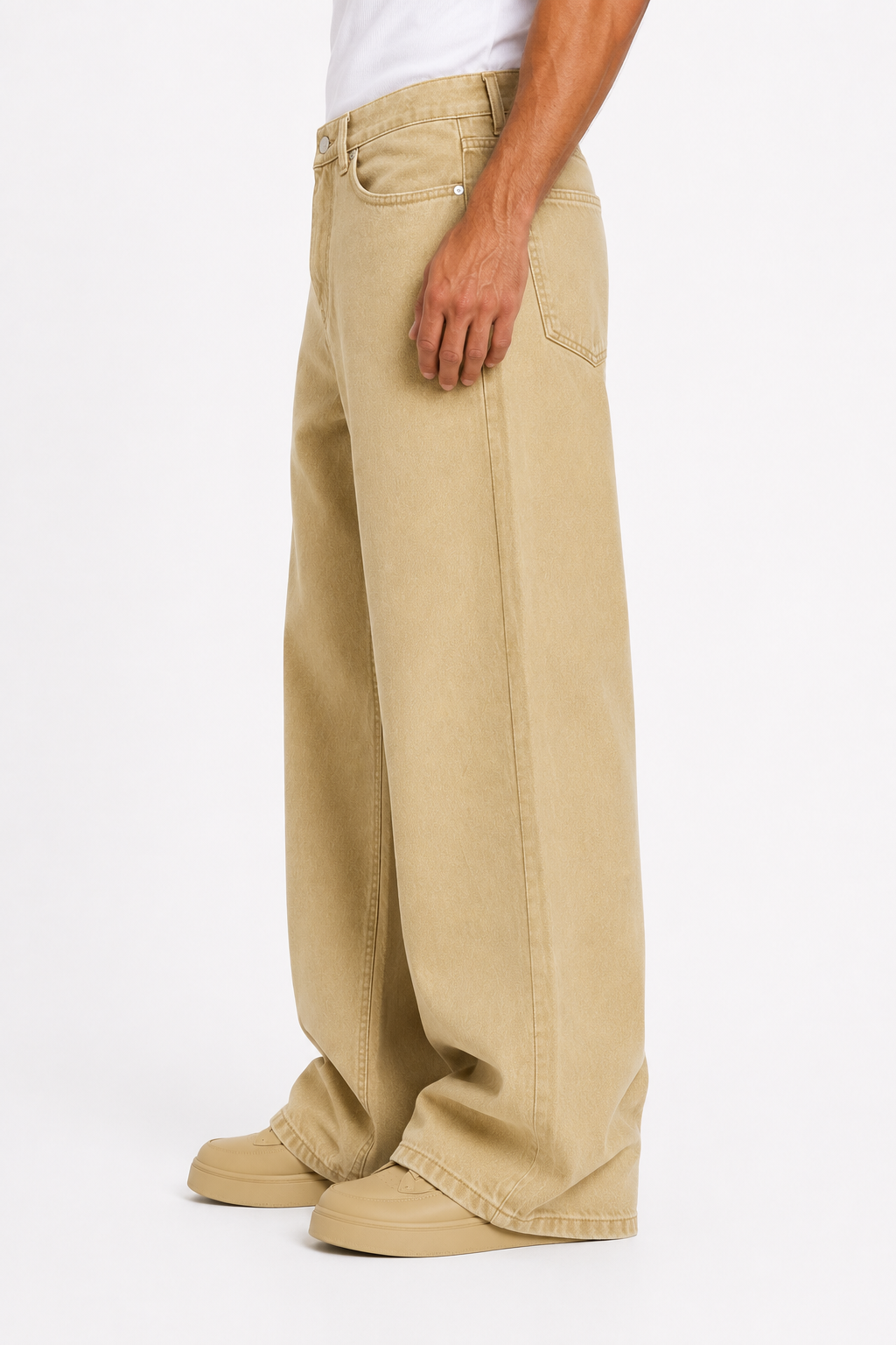 Jean homme beige coupe baggy