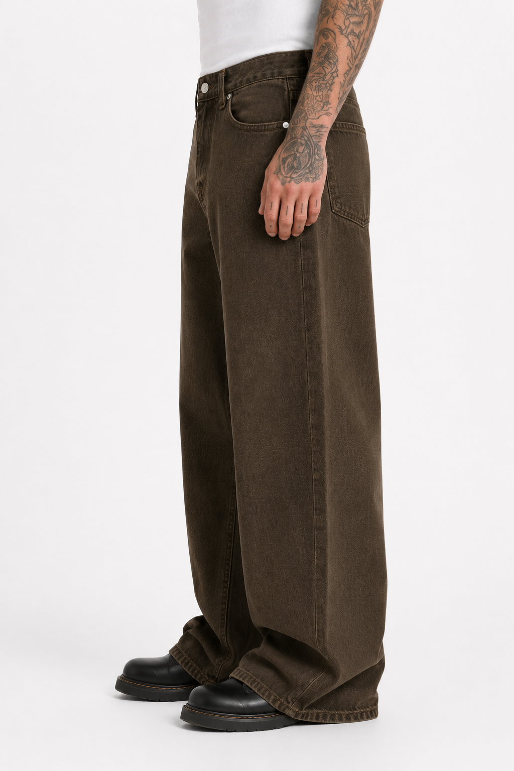 Jean homme marron coupe baggy