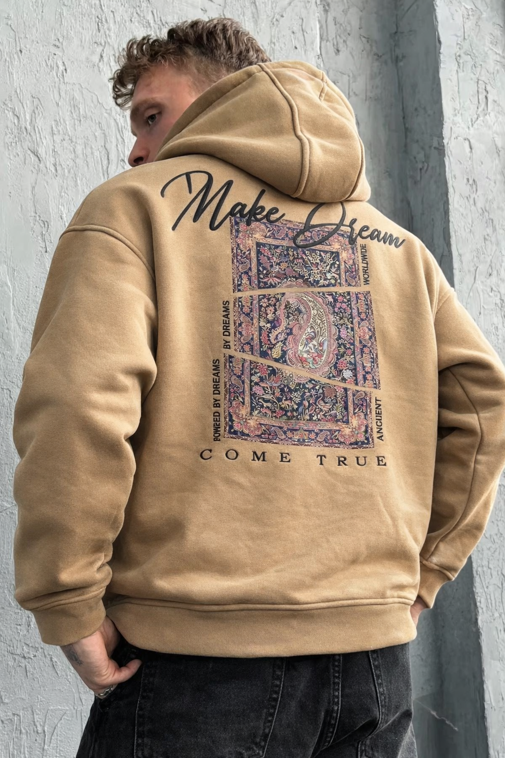 sweat à capuche design