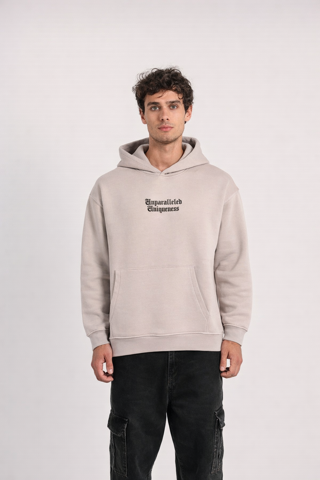 Sweat à capuche avec roses imprimées