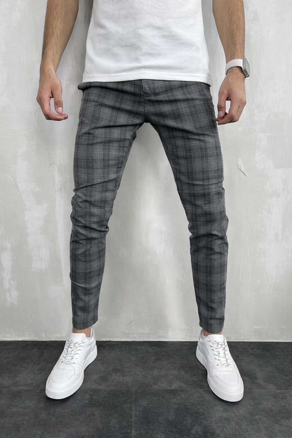 Pantalon chino gris à carreaux confortable homme fashion