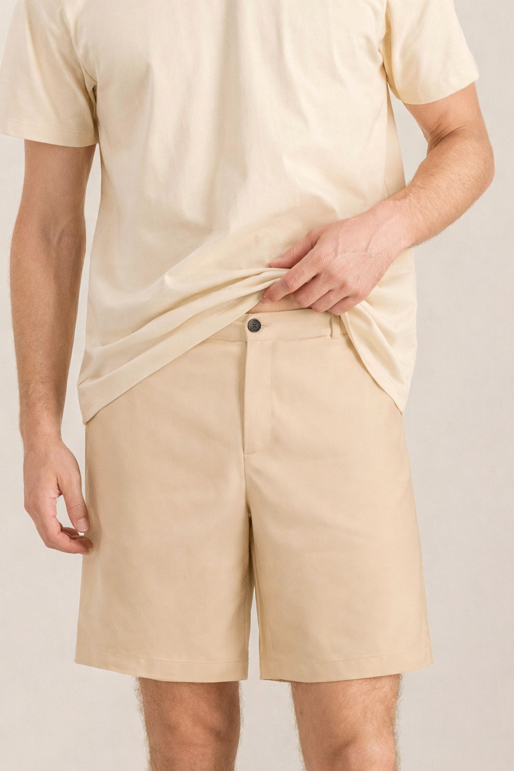 Short uni beige habillé homme