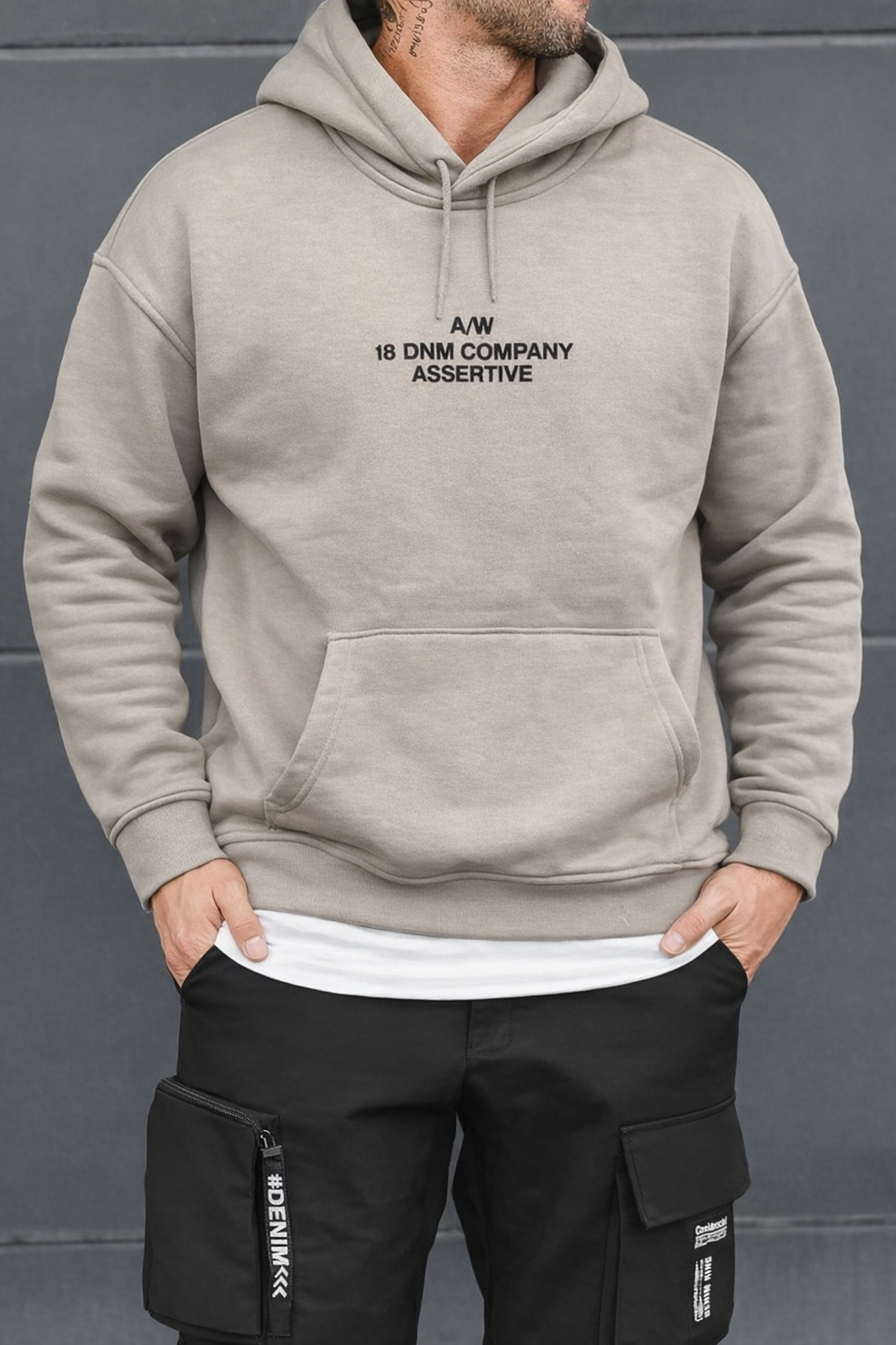 Sweat à capuche imprimé beige