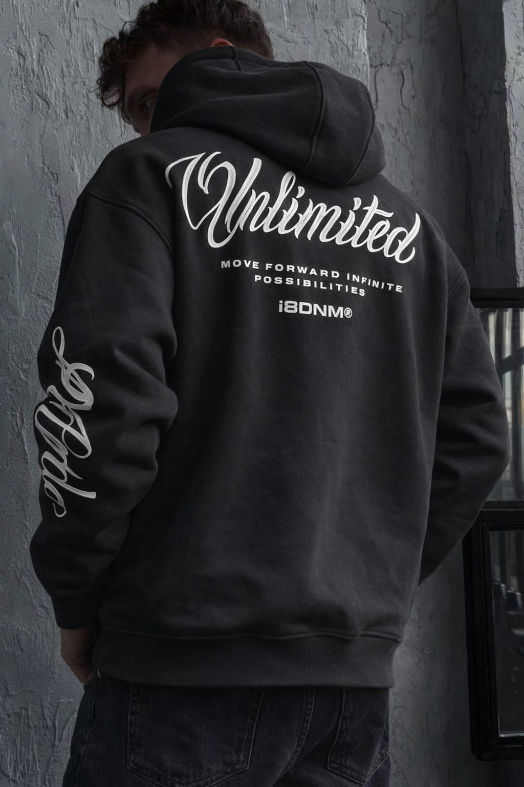 Sweat à capuche imprimé noir
