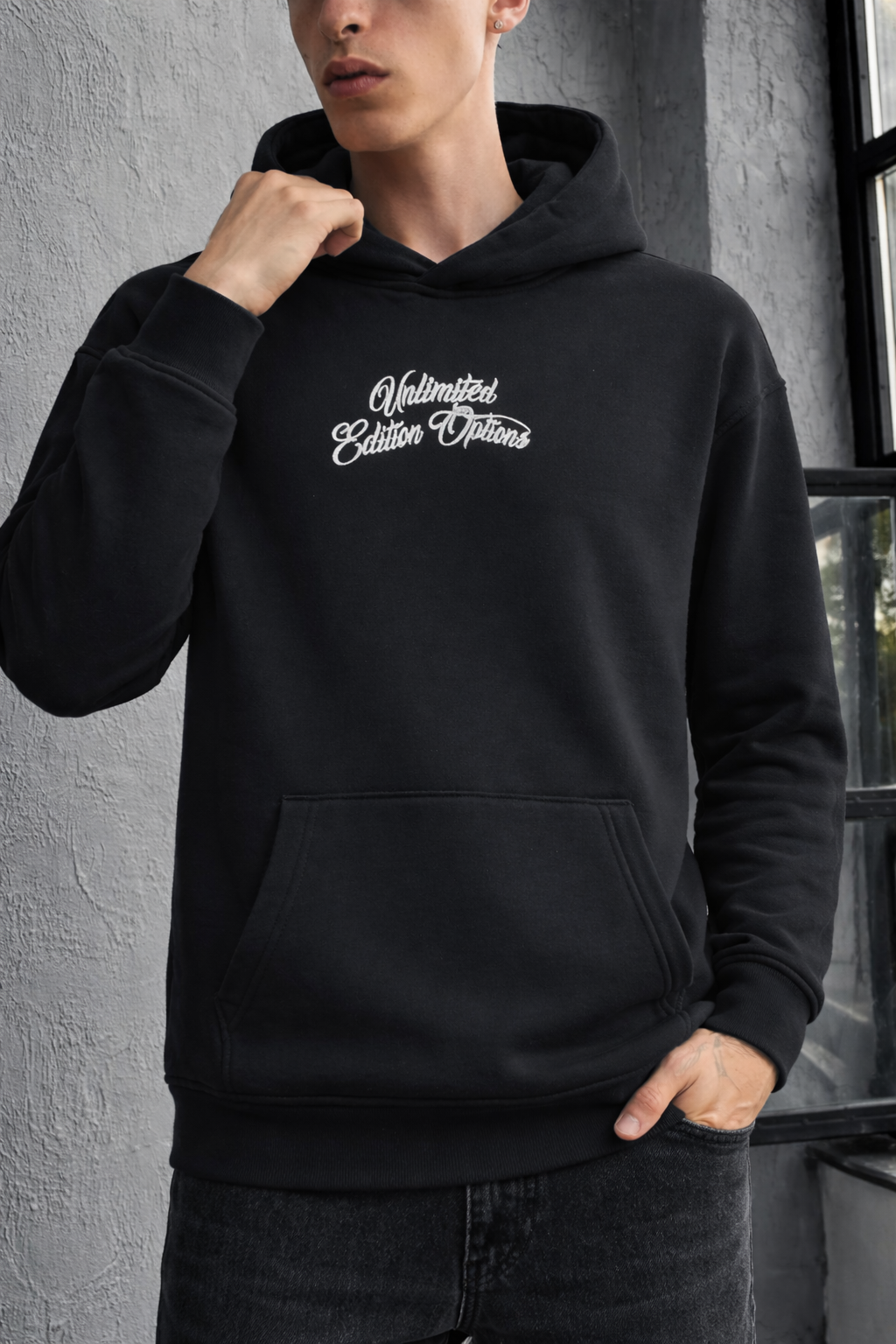Sweat à capuche imprimé noir