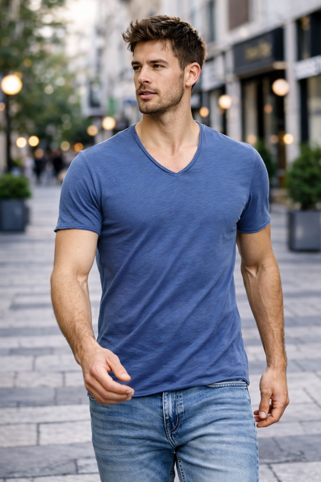 T-shirt homme bleu col V