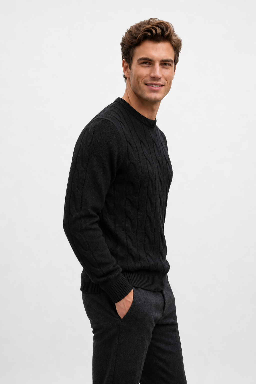 Pull homme noir torsadé à col rond