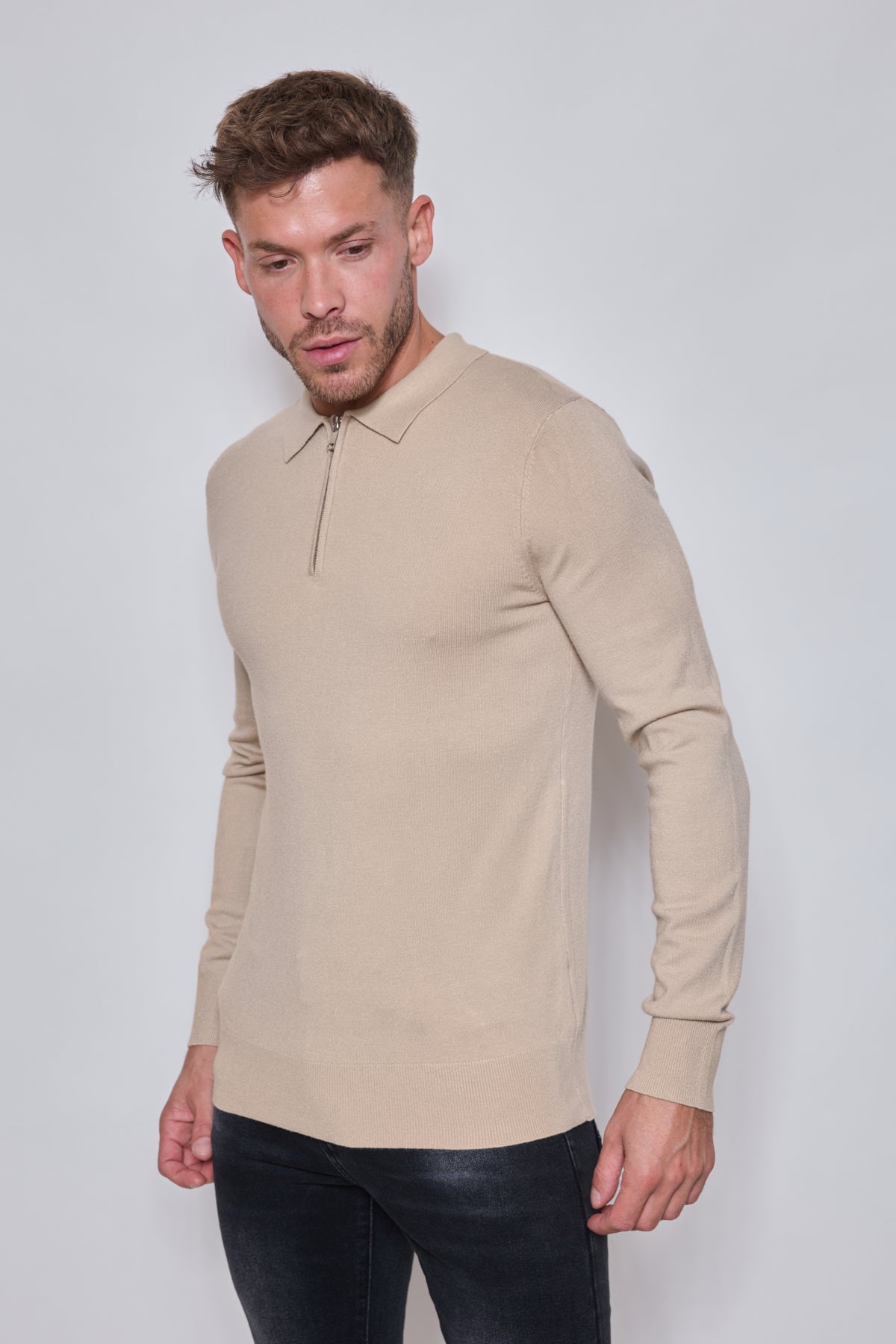 Pull Homme Zippé Col Polo – Maille Fine Confortable