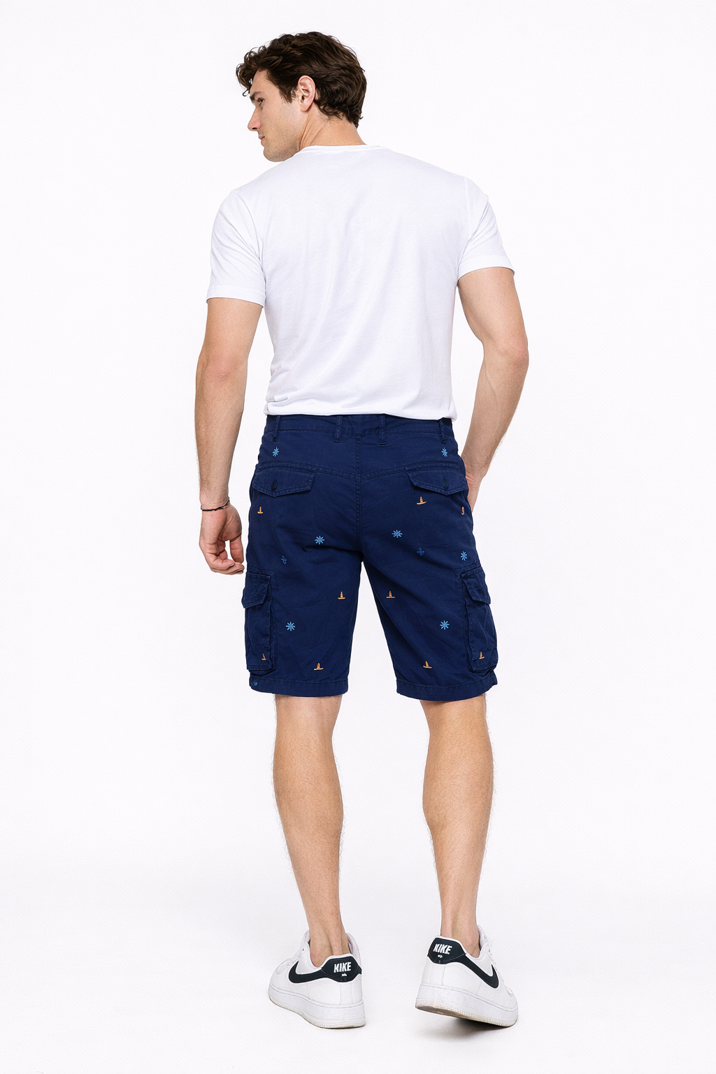 Short homme Bleu avec motifs brodés