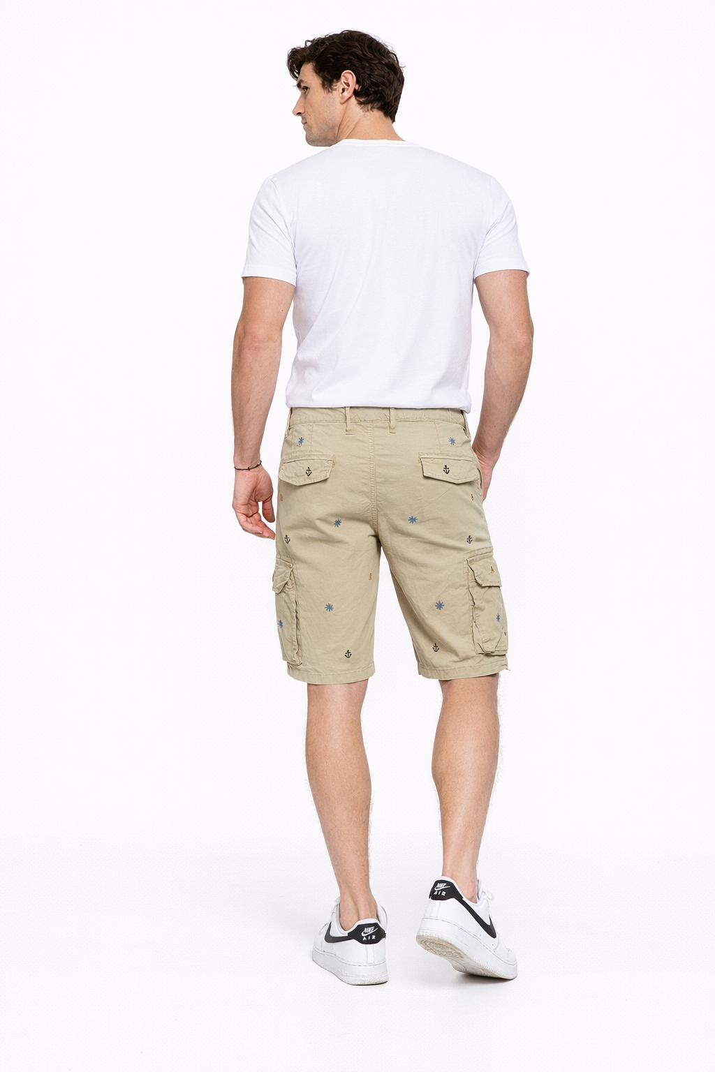 Short homme Beige avec motifs brodés