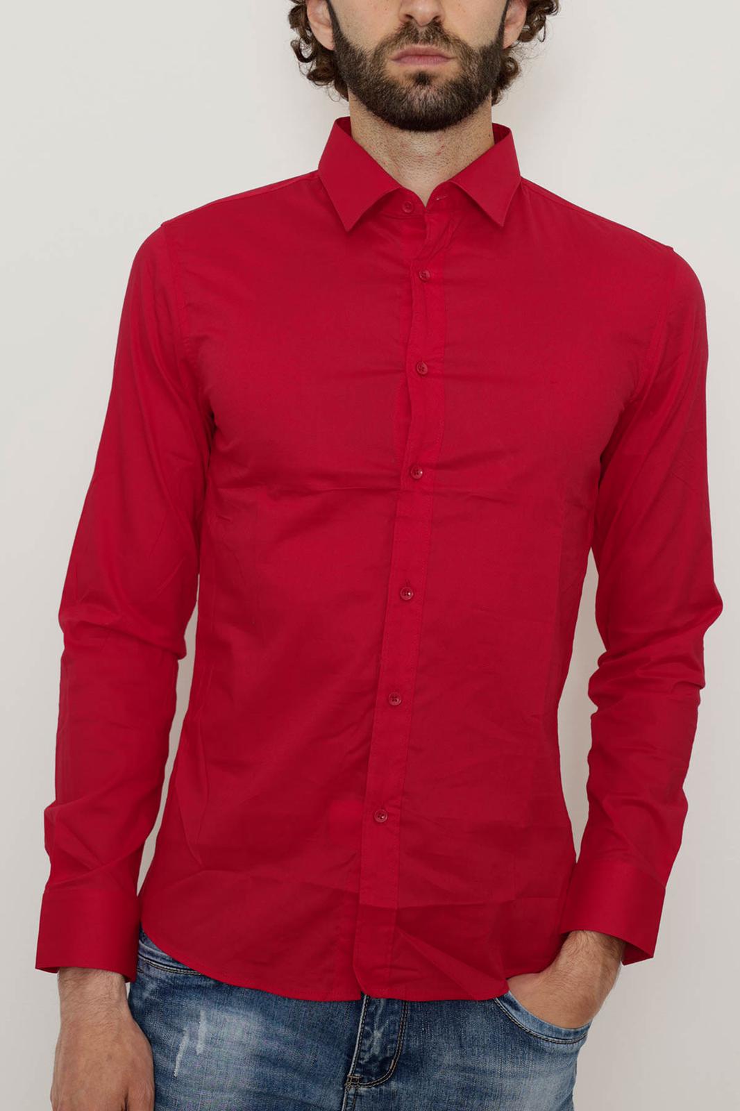 Chemise uni rouge avec col classique coupe slim