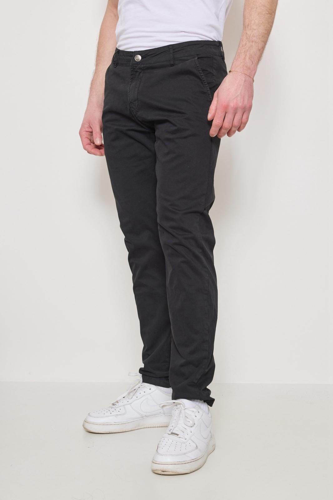 Pantalon chino noir habillé pour homme