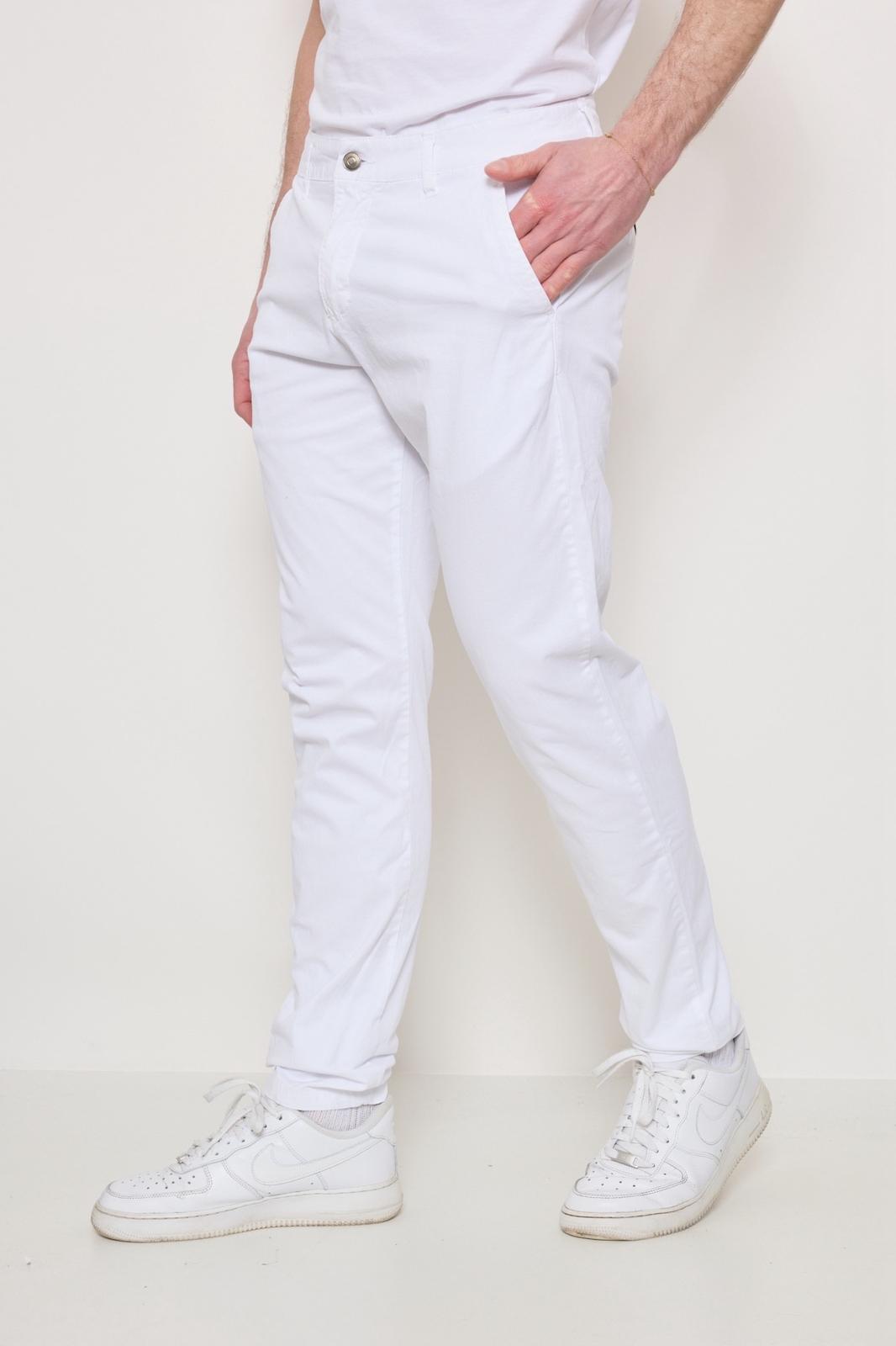 Pantalon chino blanc habillé pour homme