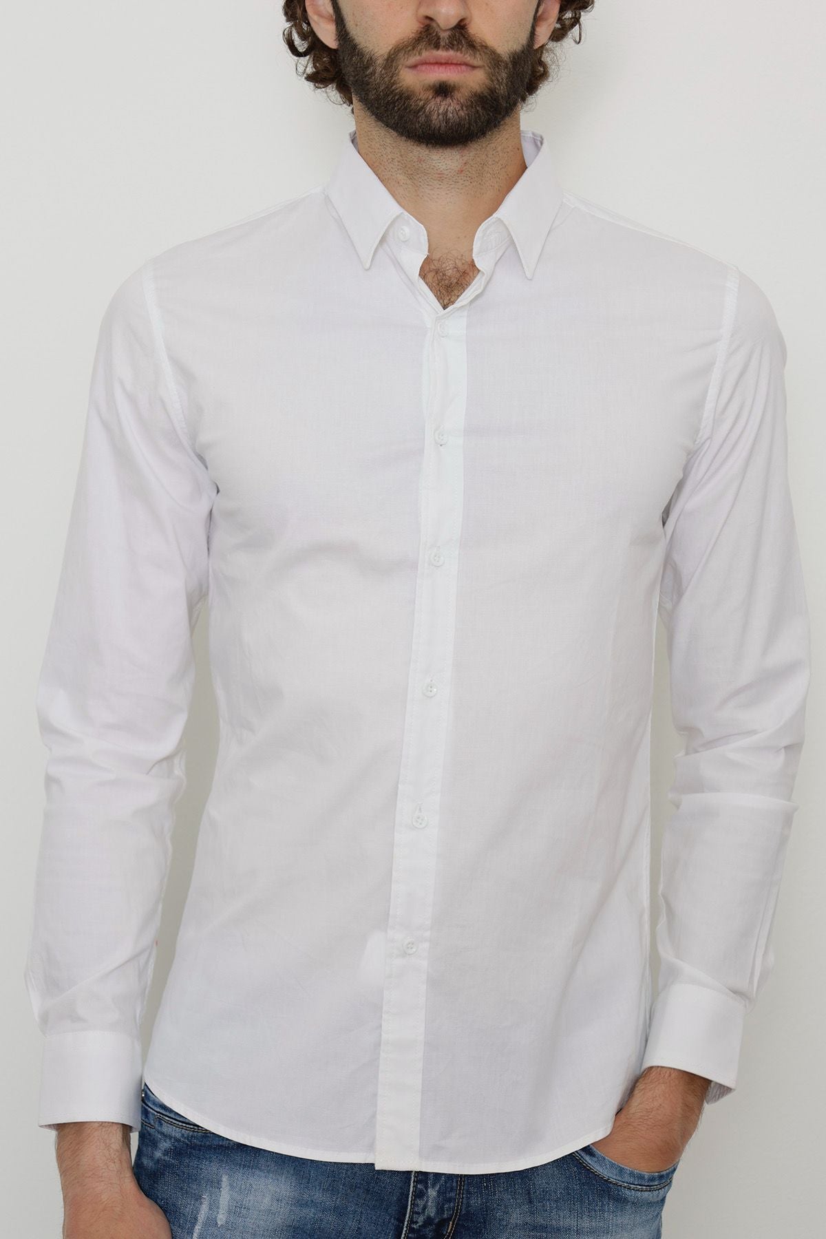 Chemise uni blanche avec col classique coupe slim