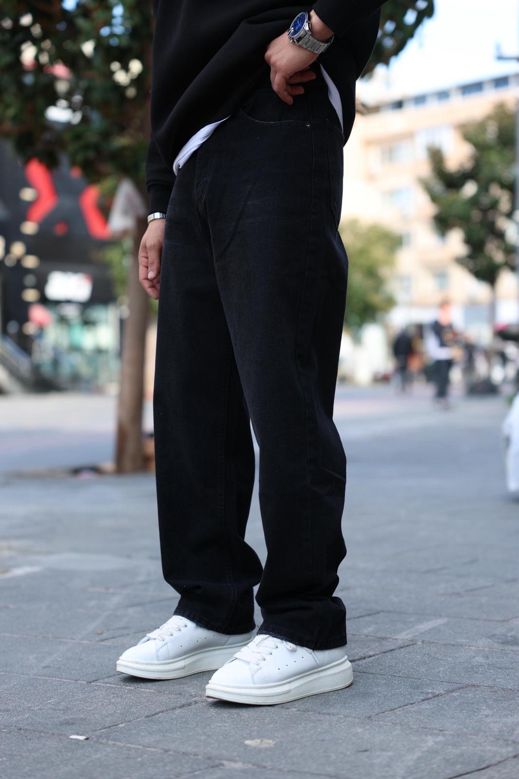 Jean noir large pour homme