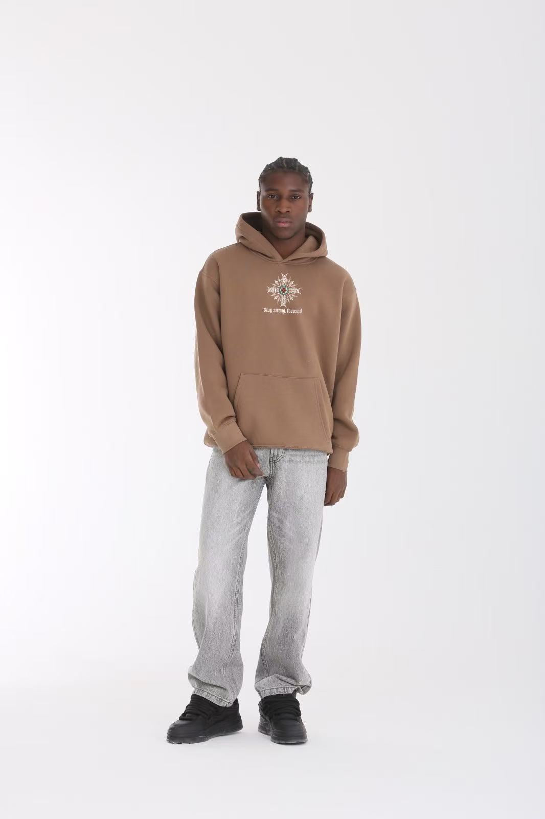 Sweat à capuche avec mandala tribal coloré