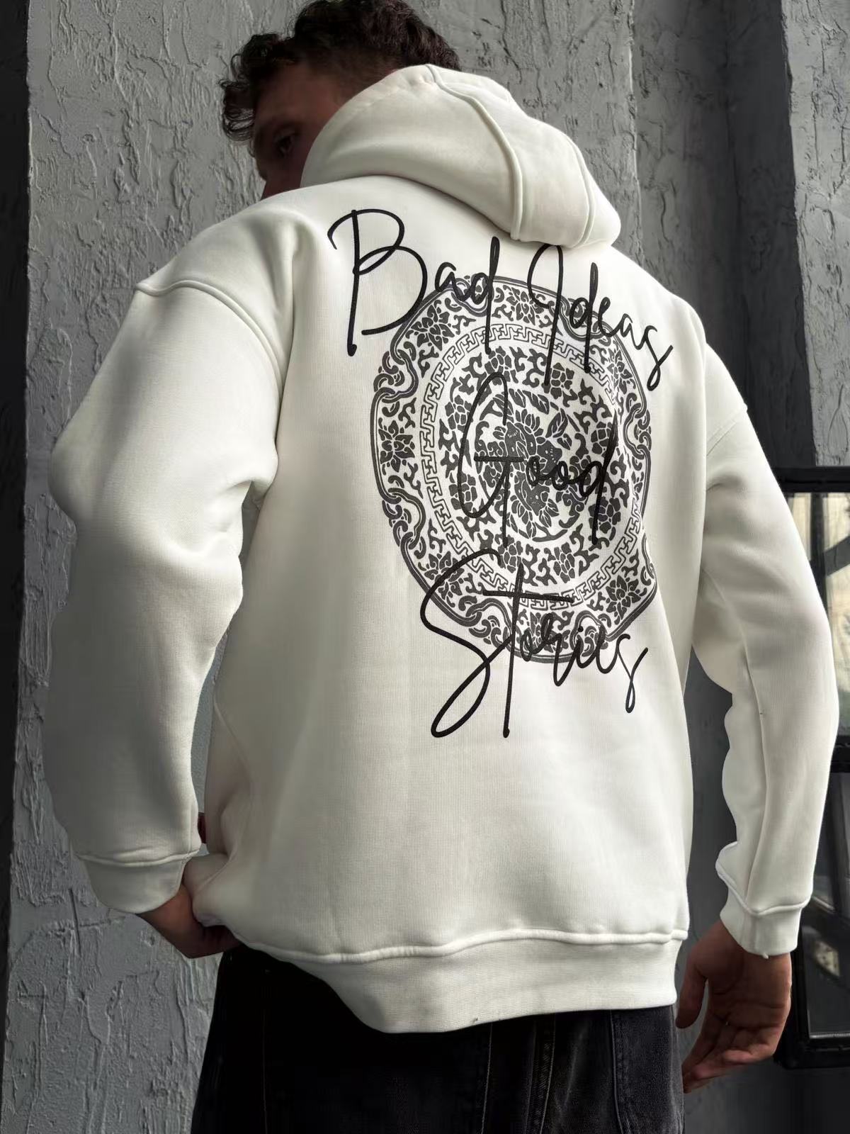 Sweat à capuche au style urbain