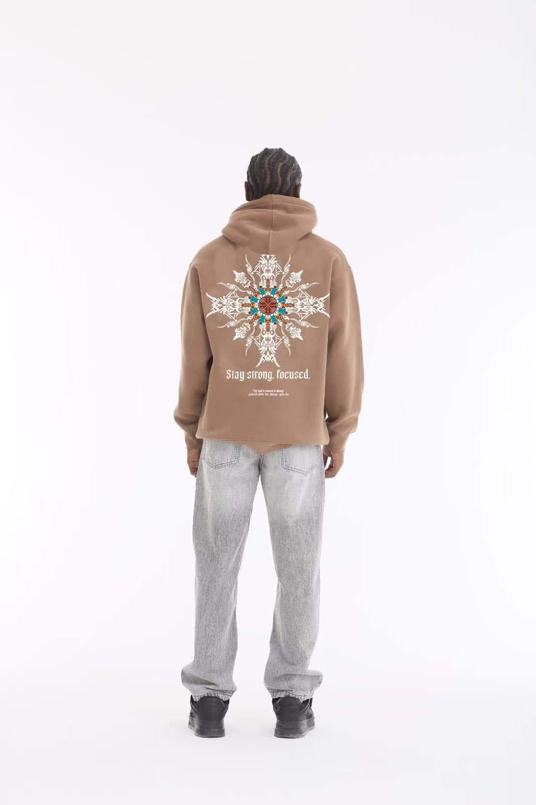 Sweat à capuche avec mandala tribal coloré