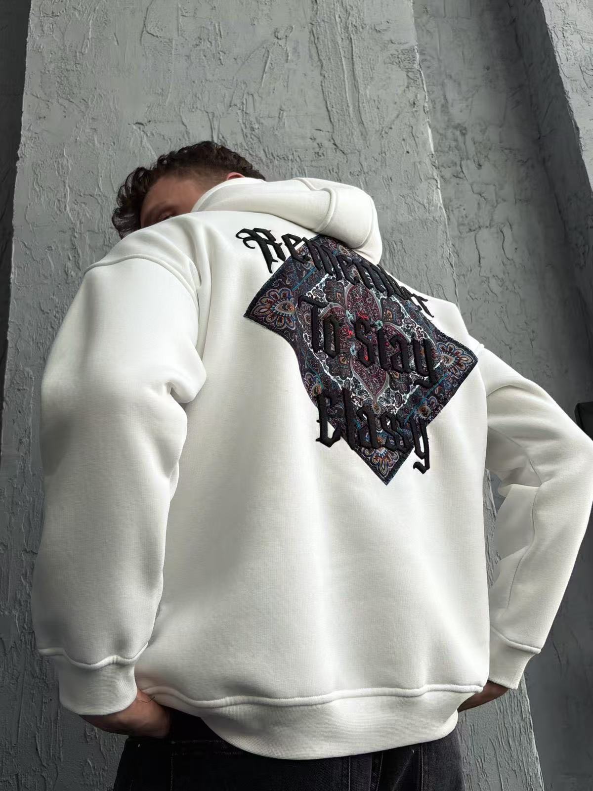 Sweat capuche motif persan homme stylé