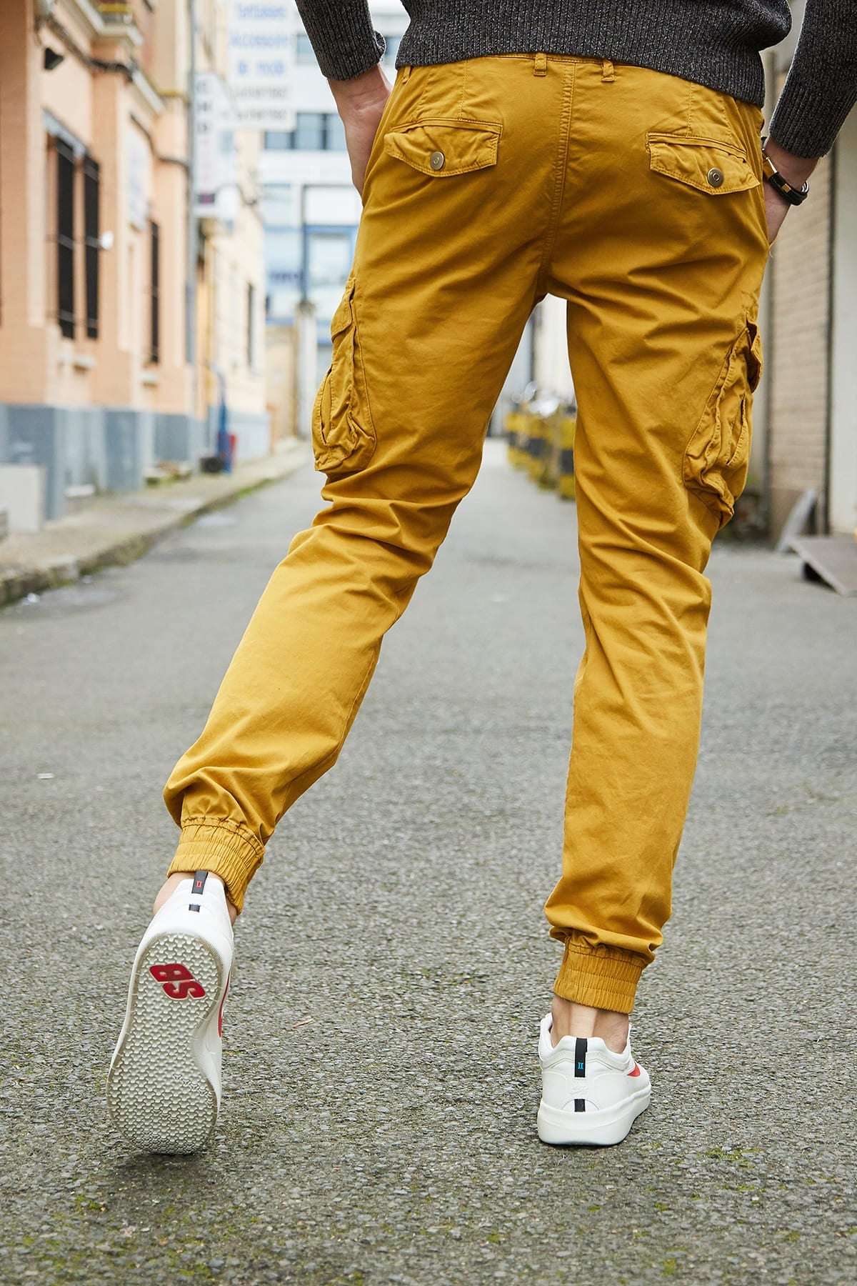 Pantalons baggy jaunes pour homme - Collection 2024