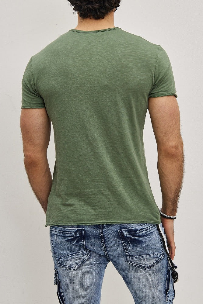 T-shirt col en V vert coton homme fashion2