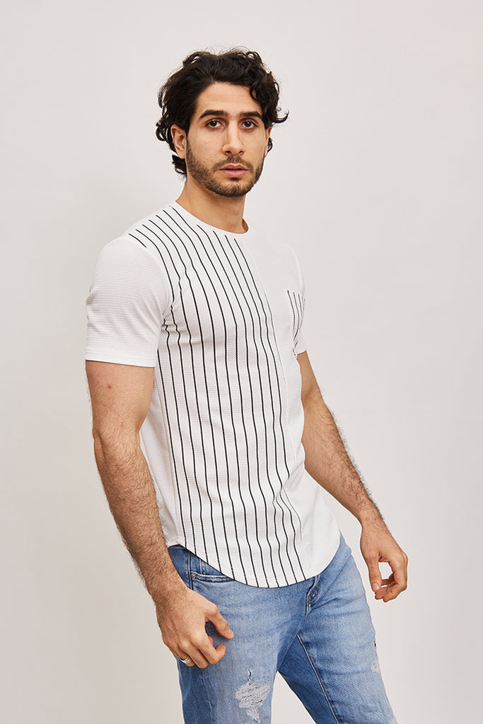 Tee-Shirt col rond avec trait horizontal poche sur le torse blanc homme ilannfive