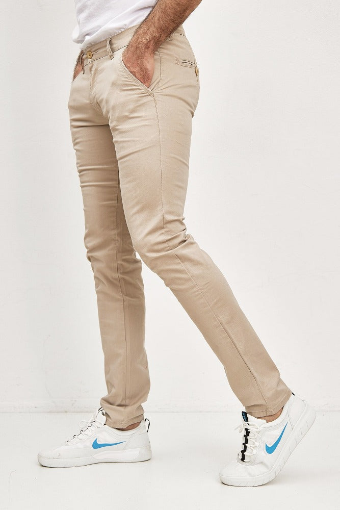 Pantalon chino slim beige confortable homme fashion1