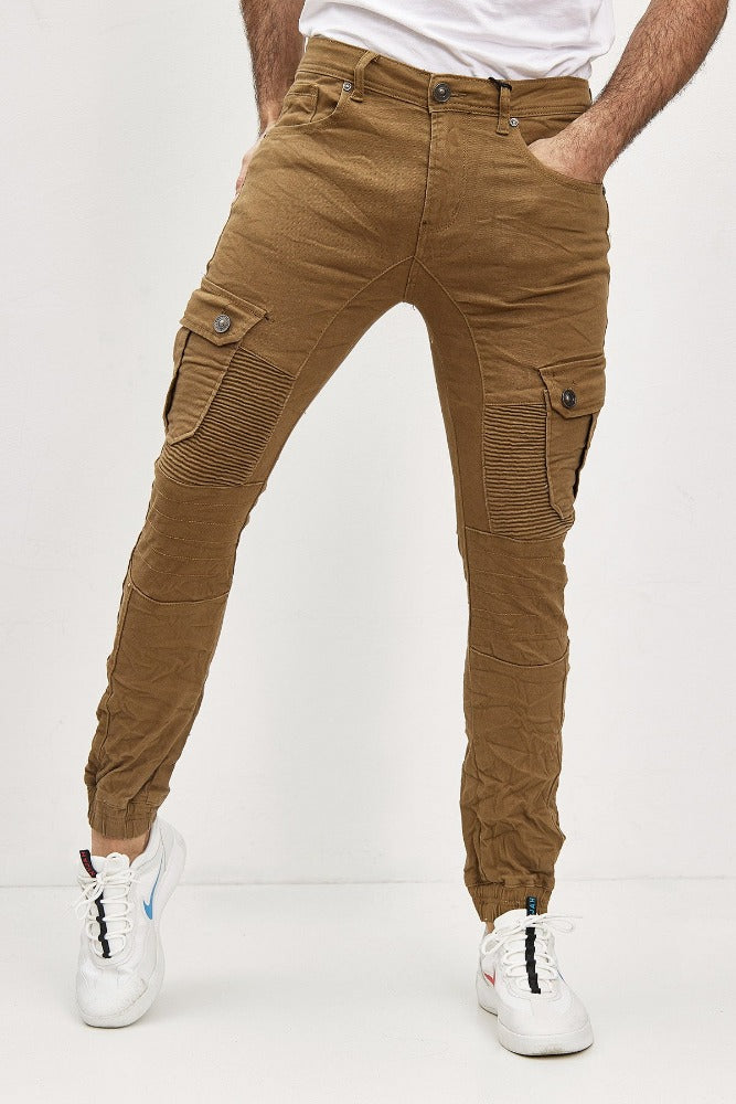 Pantalon style jogger pant beige homme stylé avec poches sur les cuisses