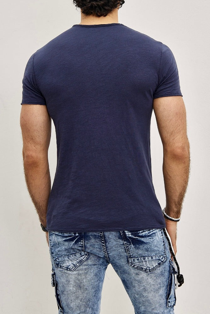 T-shirt col en V bleu foncé coton homme stylé2