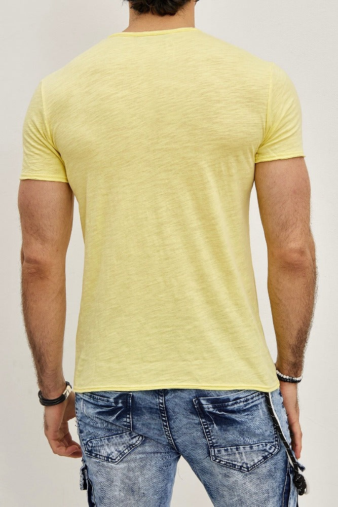 T-shirt col en V jaune clair coton homme stylé2