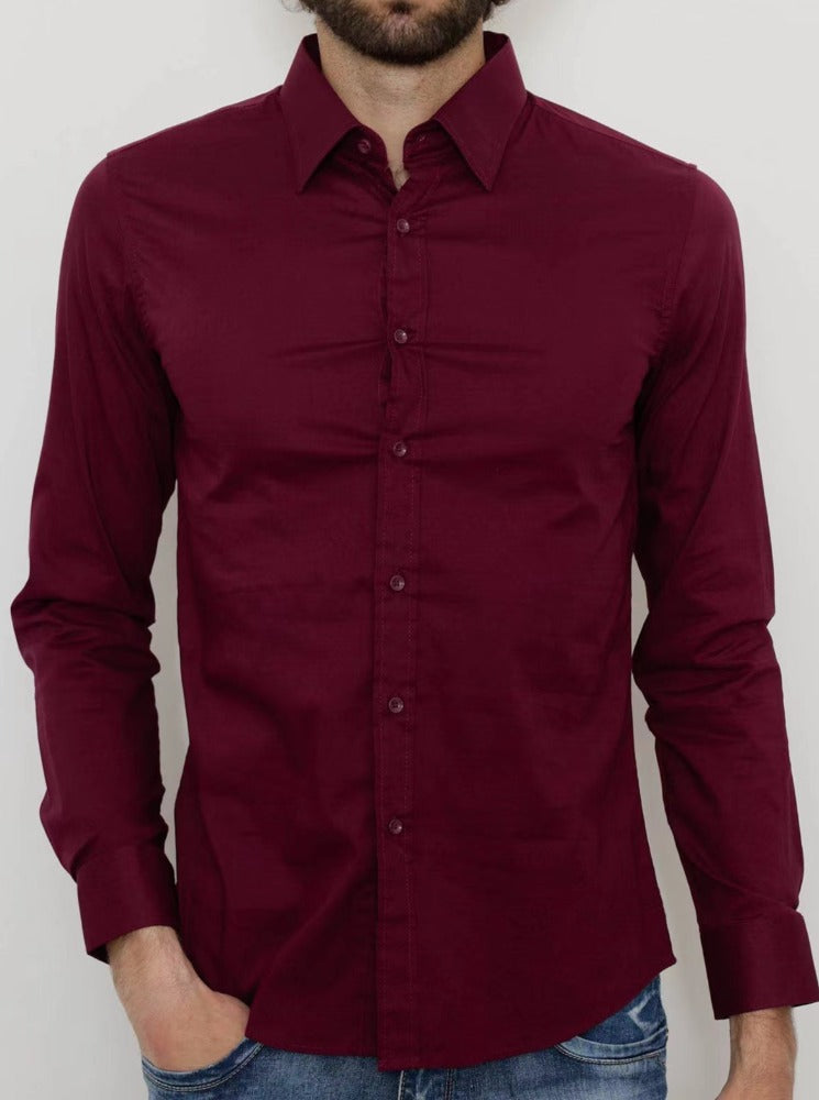 Chemise uni bordeaux avec col classique coupe slim