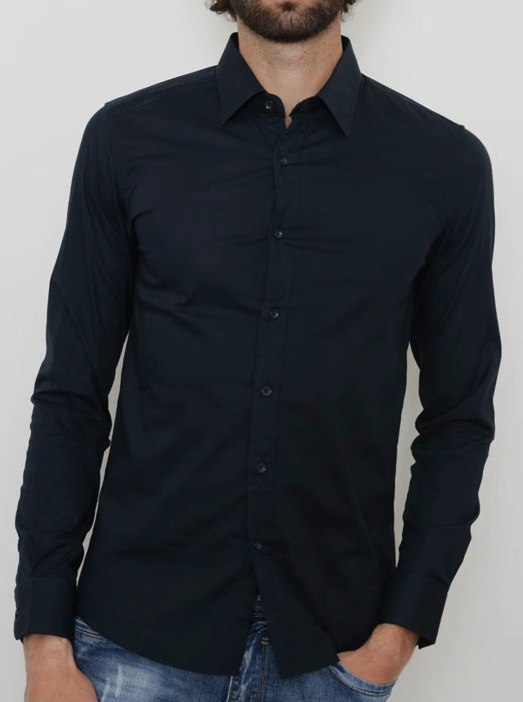 Chemise uni bleu foncé avec col classique coupe slim