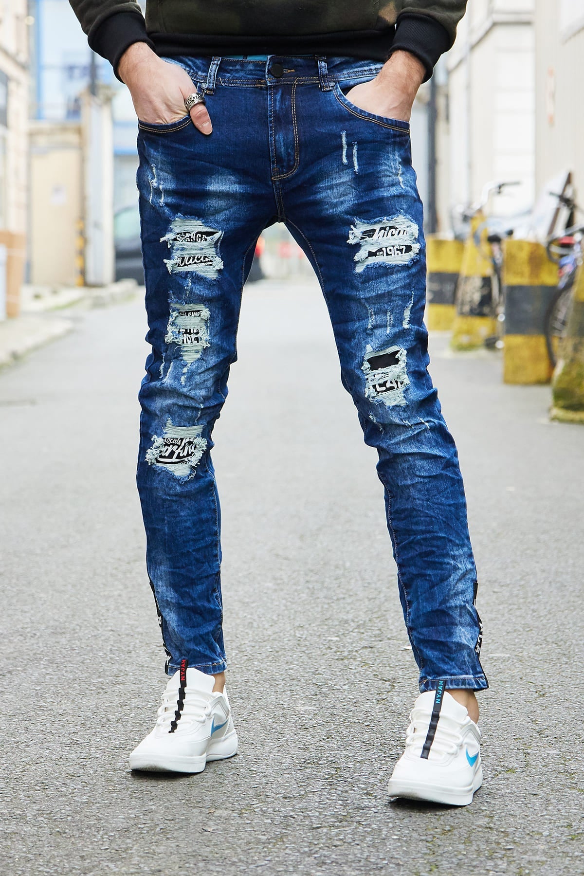 Jean bleu homme fashion délavé et troué