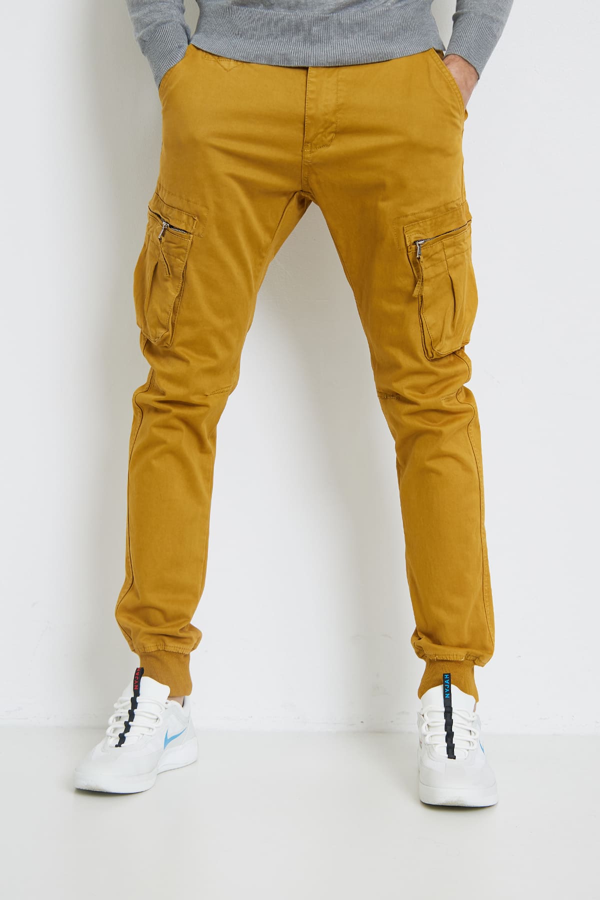 Pantalon cargo jaune stylé fashion homme