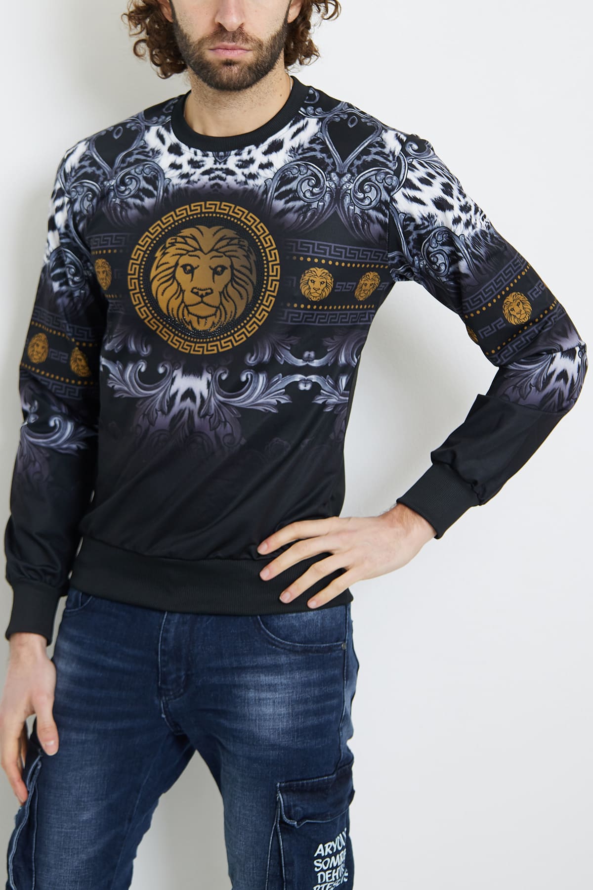 Sweat motif tête de lion doré